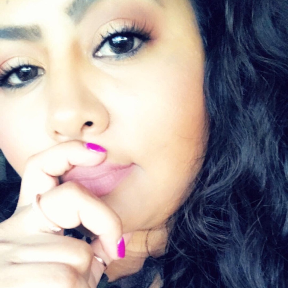 Meet your Posher, Monica